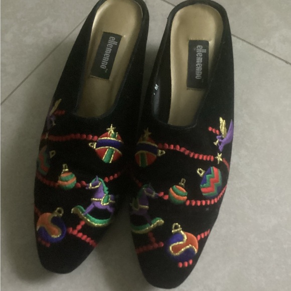 Ellemenno holiday slides Sz 7 black velvet shoes embellished - Picture 2 of 5